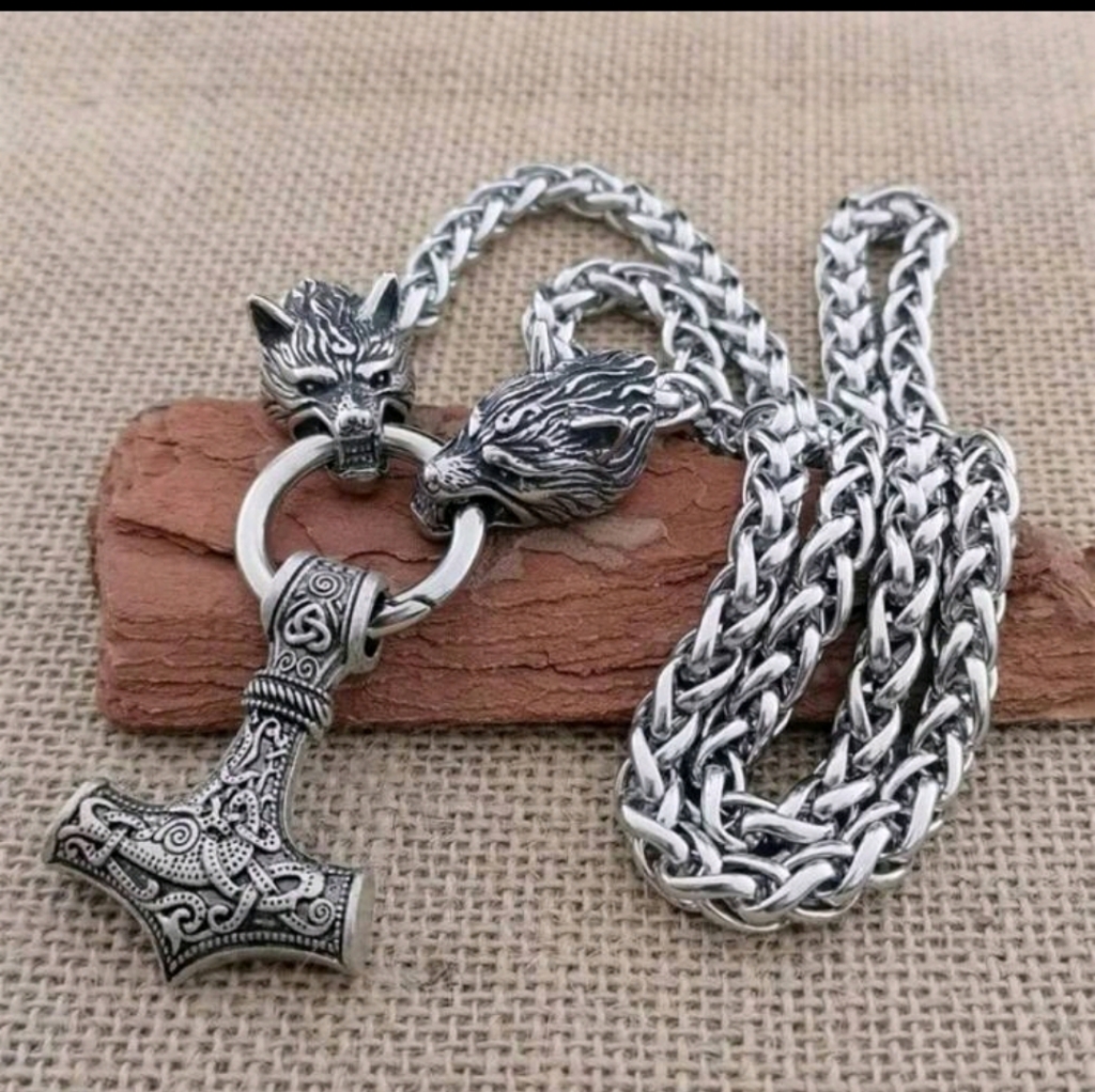 Viking Wolf Head Necklace With Mjolnir Pendant